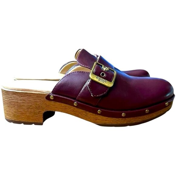 Dr. Scholl's Size 8 red/burgundy comfort mule clog.  Slip-on faux leather. - Picture 3 of 9